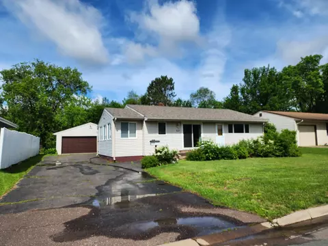 607 24th St, Scanlon, MN 55720