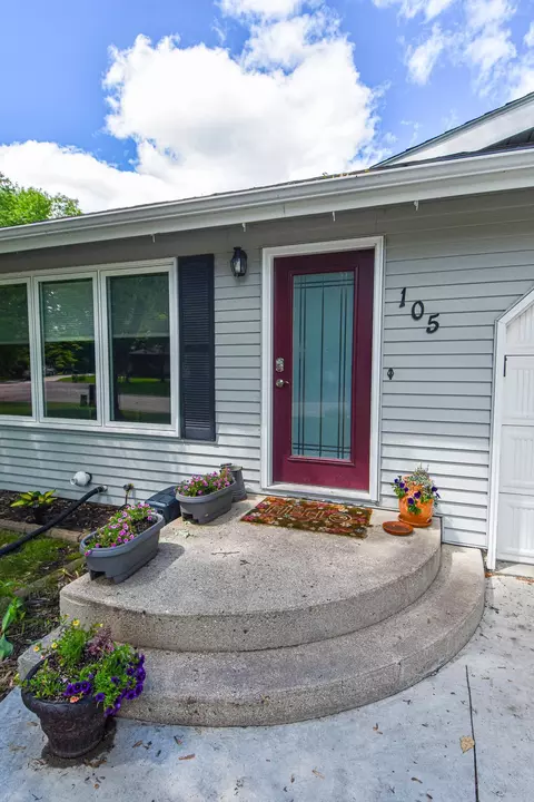 105 Fosse Ct, Thief River Falls, MN 56701