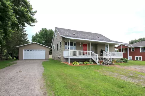 163 Jacquin Ln, Eden Valley, MN 55329