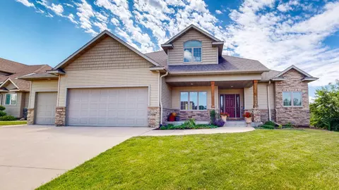 549 22nd Ave SW, Rochester, MN 55902