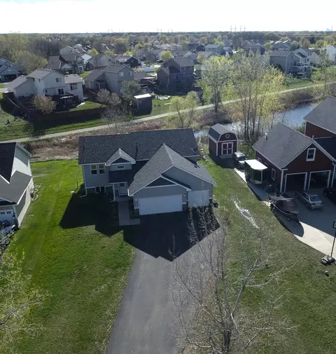 19025 Earl Rd, Big Lake, MN 55309