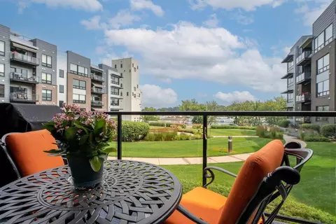 284 Spring St #110, Saint Paul, MN 55102