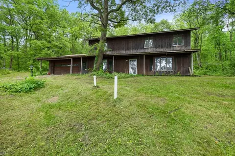 1151 Town Hall Rd, River Falls, WI 54022