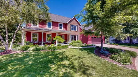 1900 Stonewall Ln SW, Rochester, MN 55902