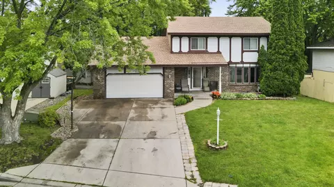 6304 Edgemont Blvd N, Brooklyn Park, MN 55428