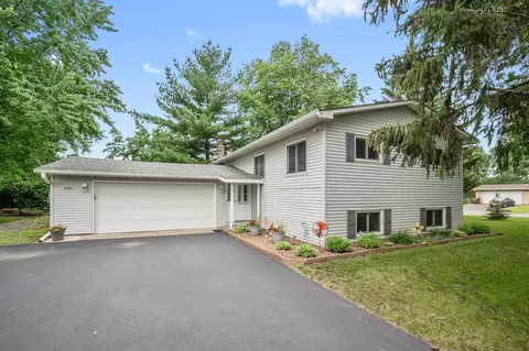 8189 Cloman Ave, Inver Grove Heights, MN 55076