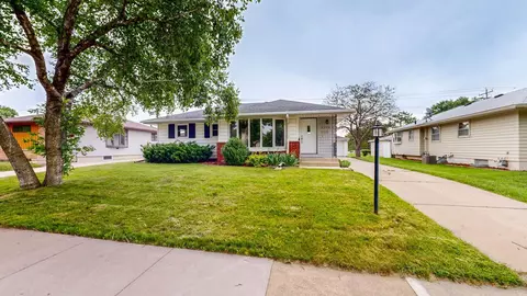 2508 11th Ave NW, Rochester, MN 55901