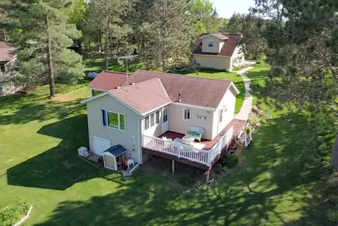 2349 Big Lake Ave, Eureka, WI 54024