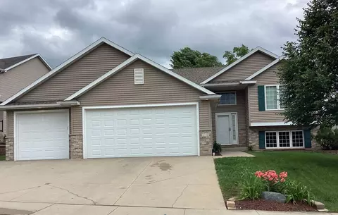 6172 Shetland Dr NW, Rochester, MN 55901
