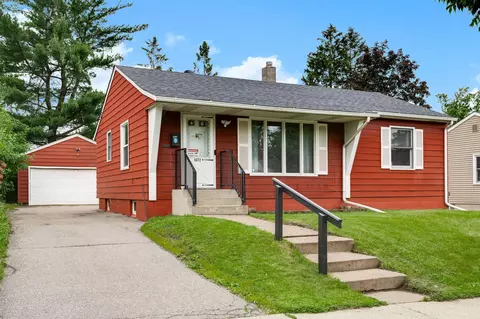 1672 Euclid St, Saint Paul, MN 55106