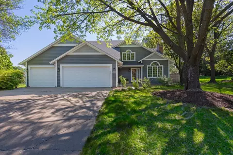 4380 Juneau Ln N, Plymouth, MN 55446