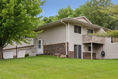 3680 Denmark Ave, Eagan, MN 55123