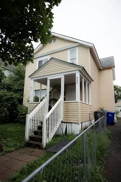 955 Burr St, Saint Paul, MN 55130