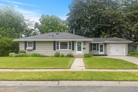 4027 Hayes St NE, Columbia Heights, MN 55421