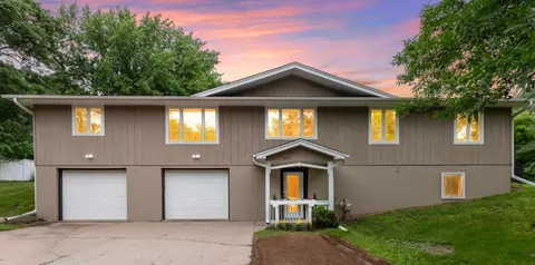 675 336th Ave NE, Cambridge, MN 55008
