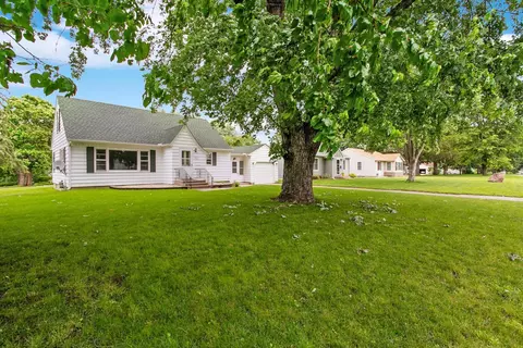 503 Shakopee Ave E, Shakopee, MN 55379