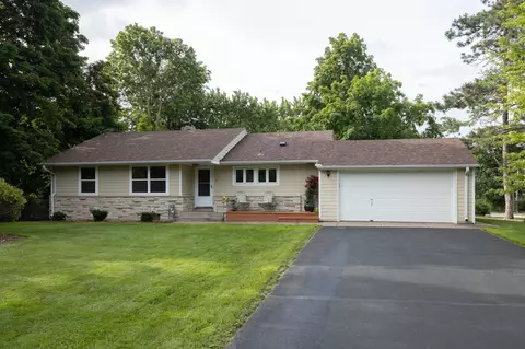 1 Mission Ln, Bloomington, MN 55420