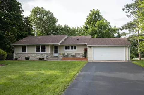 1 Mission Ln, Bloomington, MN 55420