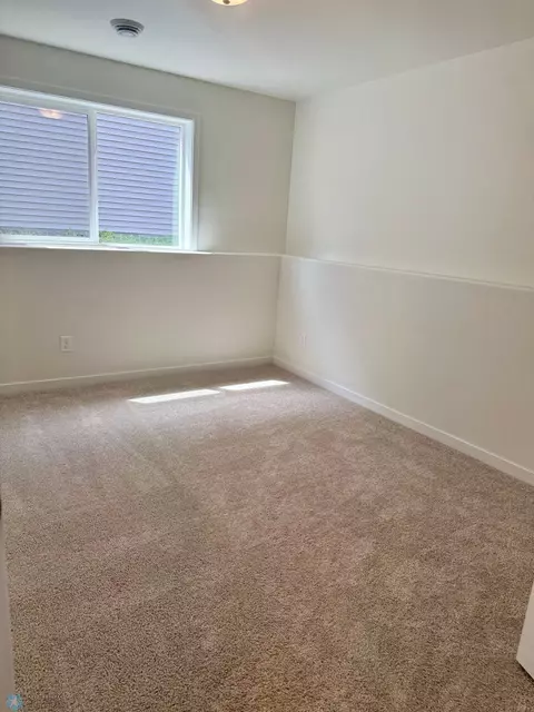 2513 Fulton Loop S, Fargo, ND 58104 photo 9