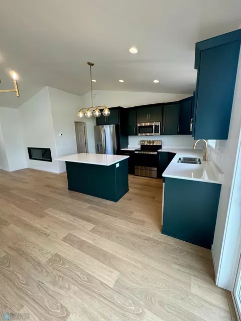 2513 Fulton Loop S, Fargo, ND 58104 photo 6