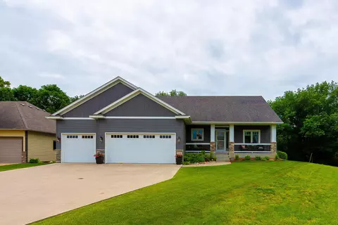 128 Joshua Ct, Mankato, MN 56001