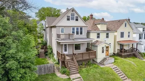 511 E 7th St, Duluth, MN 55805