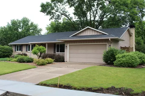 6081 134th St W, Apple Valley, MN 55124