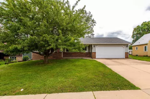 606 W Main St, Kasson, MN 55944