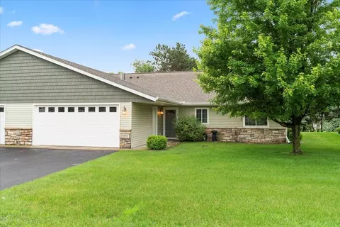 1051 W Ridge Ct #27, New Richmond, WI 54017
