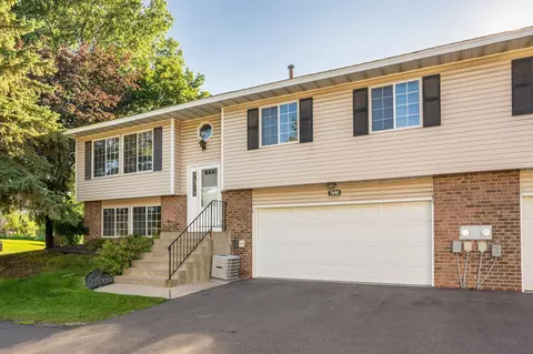 7690 Steepleview Rd, Woodbury, MN 55125