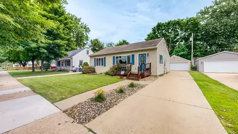 816 17th Ave NE, Rochester, MN 55906