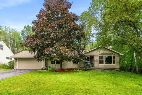 414 Pinewood Ln, Duluth, MN 55804