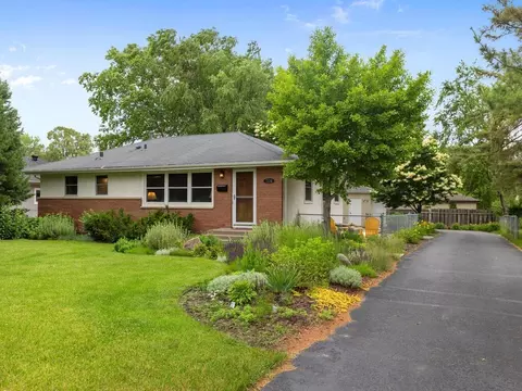 7124 France Ave N, Brooklyn Center, MN 55429