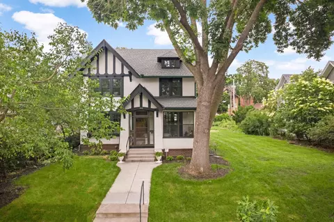 549 Holly Ave, Saint Paul, MN 55102