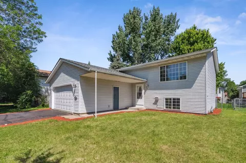 5129 Lower 183rd St W, Farmington, MN 55024