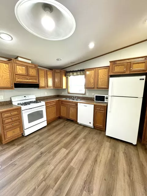 21624 Elmwood Cir, Nevis, MN 56467 photo 5