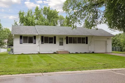 7371 165th St W, Rosemount, MN 55068