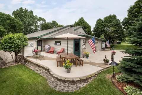 812 Park St, Alexandria, MN 56308