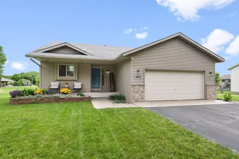 8338 Fox St, Monticello, MN 55362