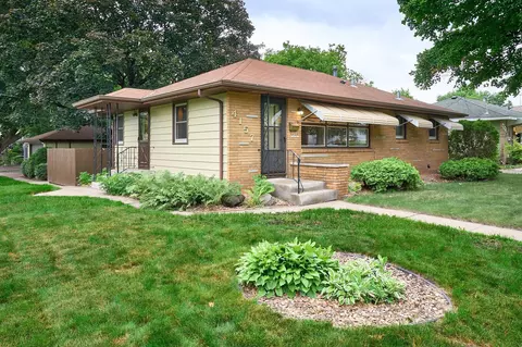 4157 2nd St NE, Columbia Heights, MN 55421