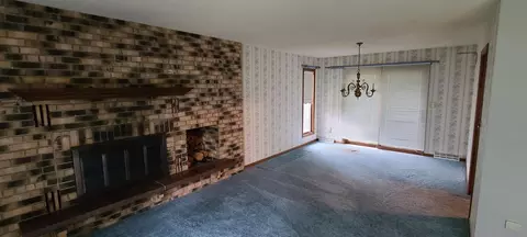 Living - 551 2nd St, Echo, MN 56237 photo 3 of 13