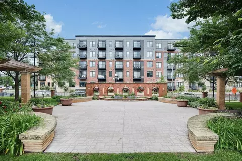 445 Wacouta St #307, Saint Paul, MN 55101