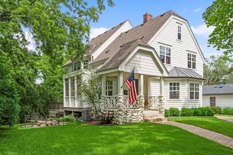 231 2nd St, Excelsior, MN 55331 photo 3