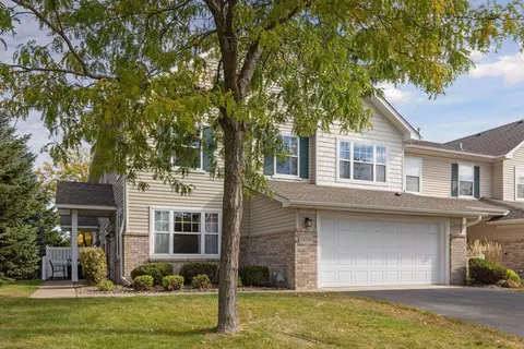 11224 204th St W #1001, Lakeville, MN 55044