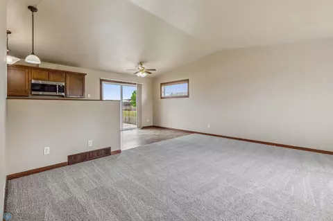 6054 Bennett Ct S, Fargo, ND 58104 photo 7