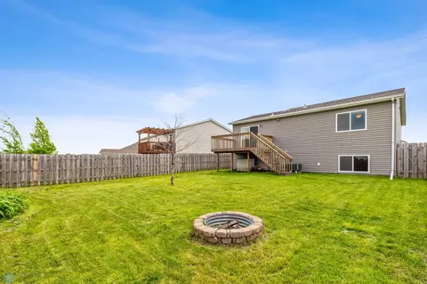 6054 Bennett Ct S, Fargo, ND 58104 photo 29
