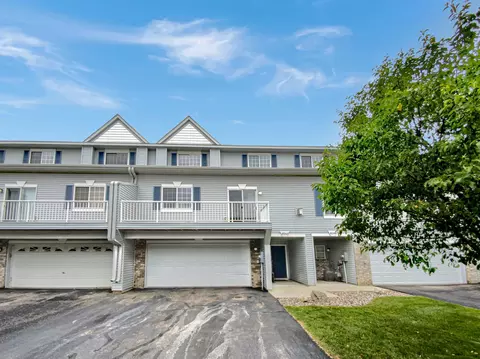 18352 Kerrville Trl #803, Lakeville, MN 55044