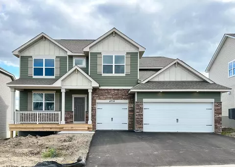 4714 Devonshire Ln, Chaska, MN 55318