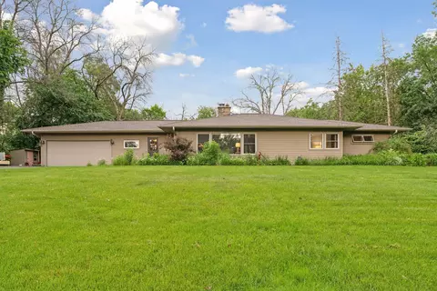 2600 Keller Pkwy, Maplewood, MN 55109