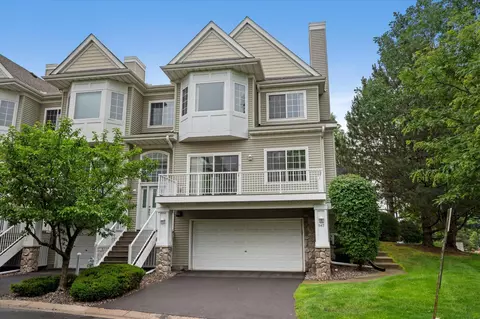 947 Fairfield Way, Minnetonka, MN 55305